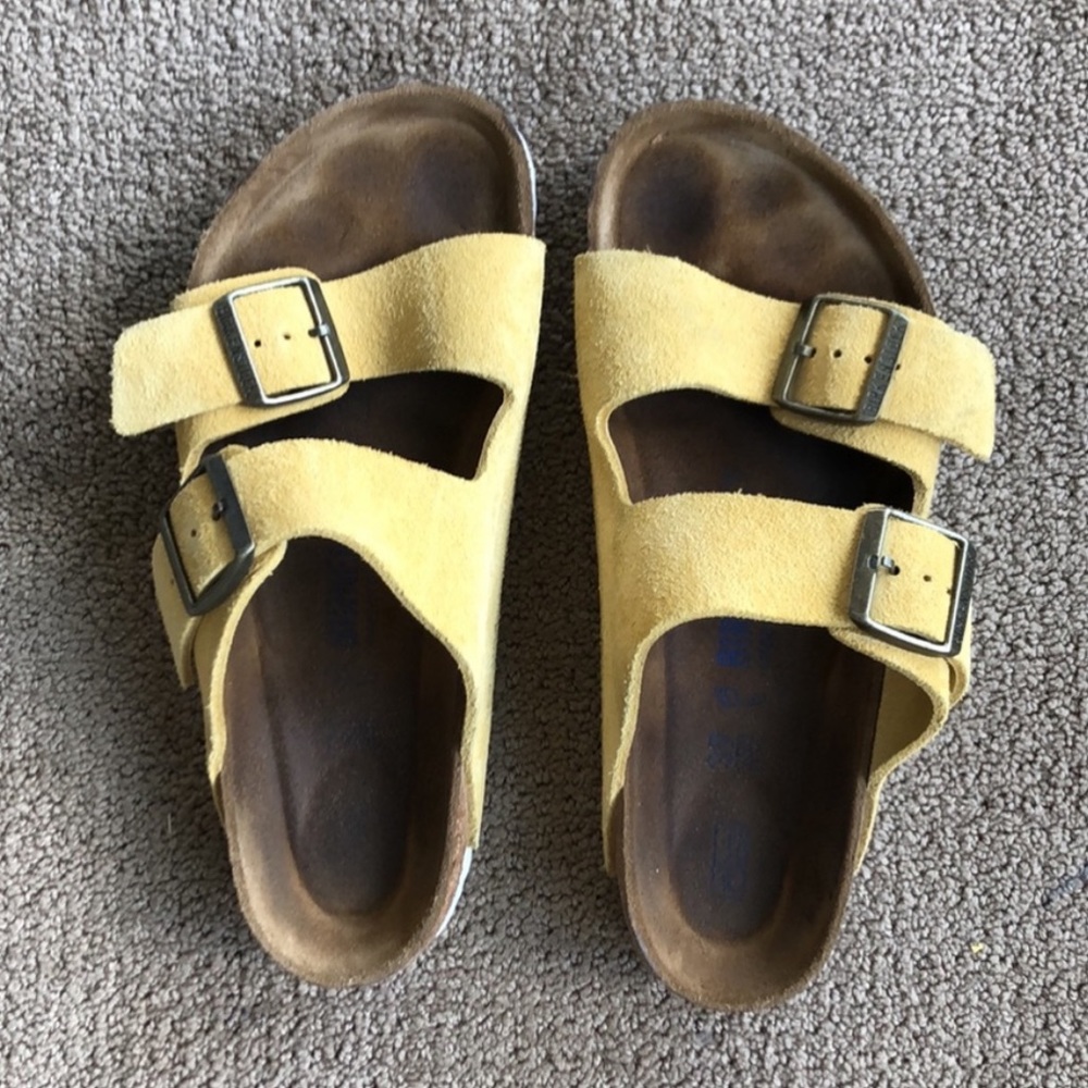 Birkenstock Arizona Sandals - Size 8-9 (Yellow)